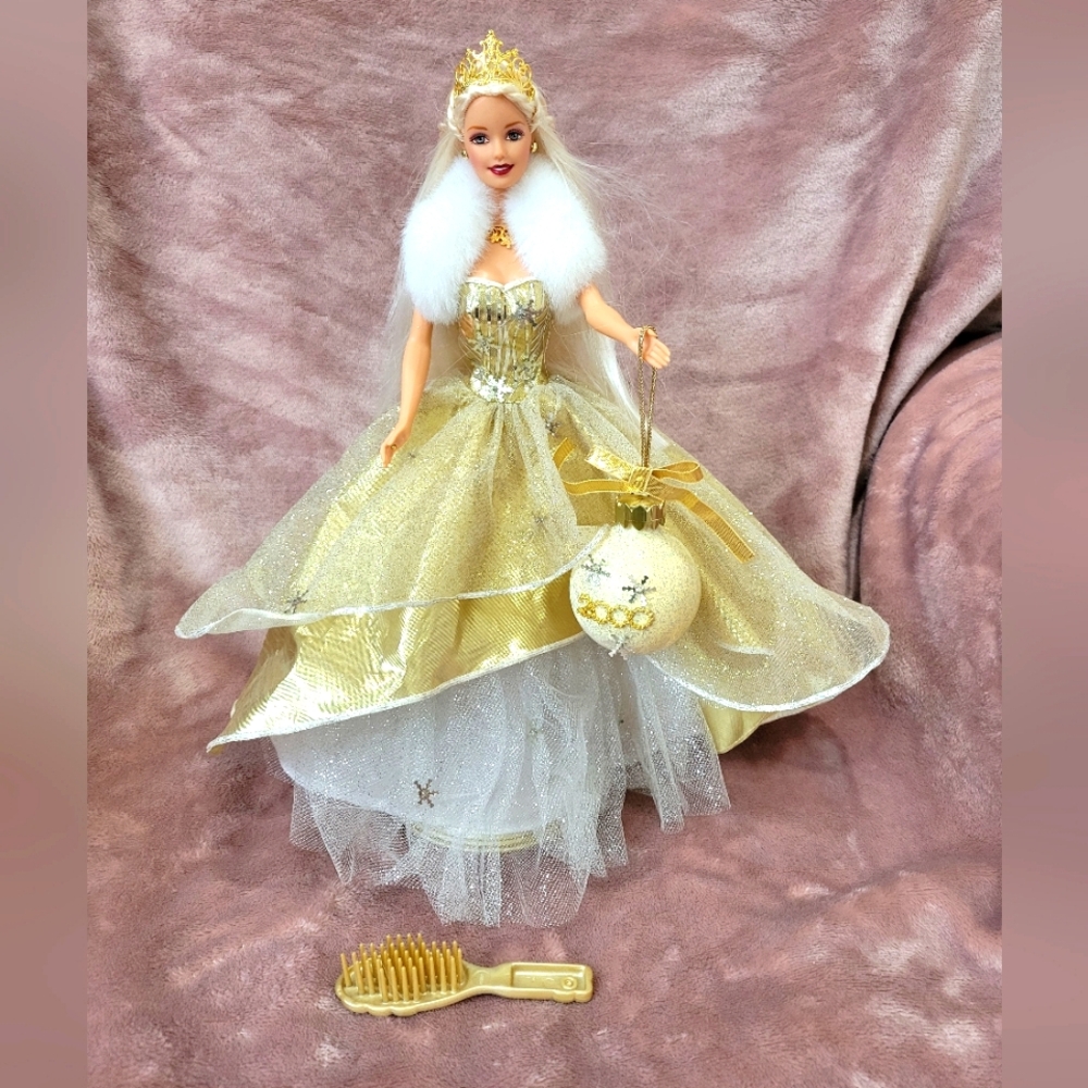 Christmas Barbie 2000